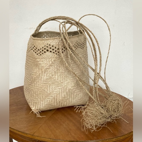baskets of Vanuatu Handbags - Carrying basket (Pentecost Island style) Handwoven from Vanuatu NEW